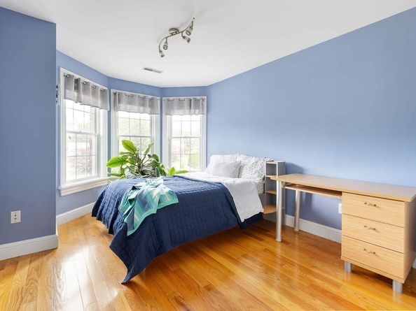 114 Upper Gore Rd, Webster MA 01570
