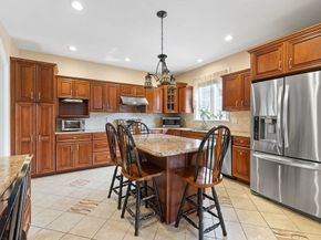 114 Upper Gore Rd, Webster MA 01570