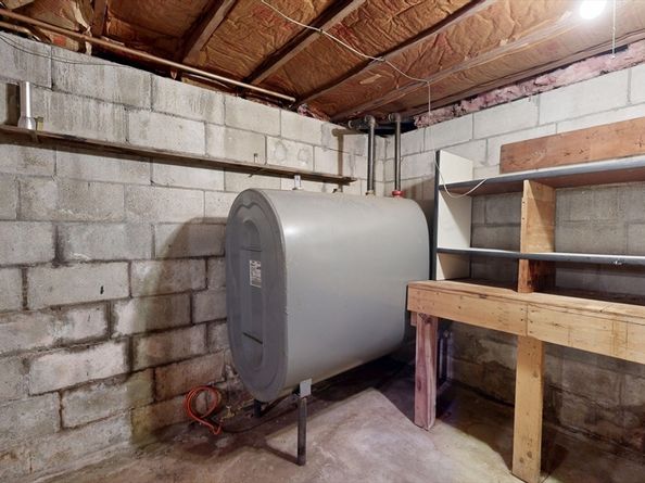 37 Eames St, North Reading MA 01864