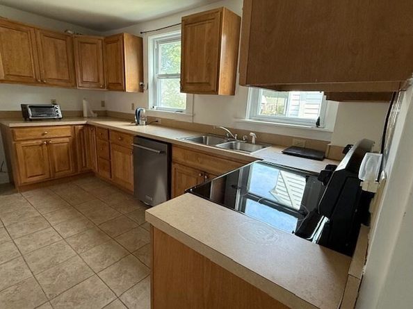 69 Gilbert St, Framingham MA 01702