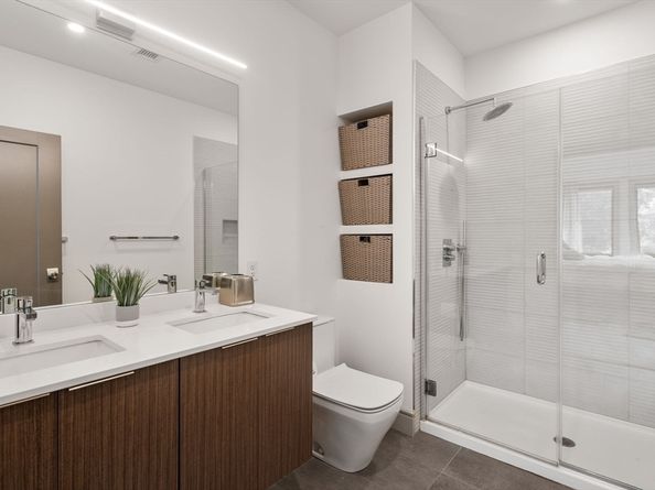 101 N. Beacon 206, Watertown MA 02472