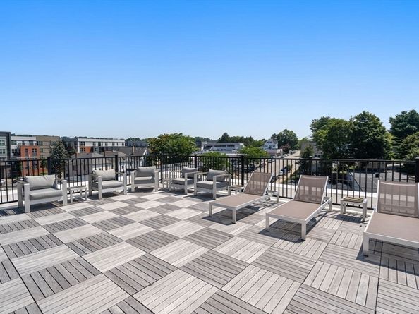 101 N. Beacon 206, Watertown MA 02472