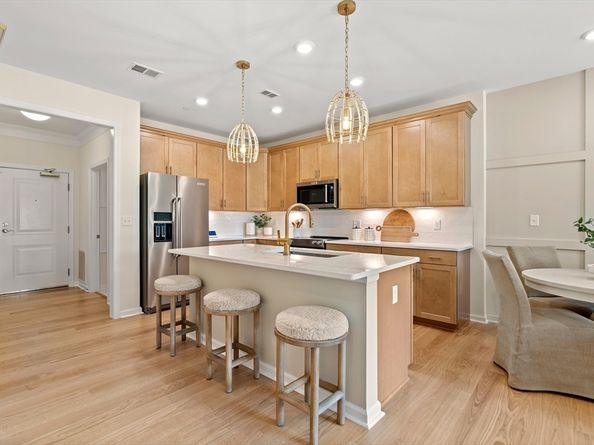 2 Codman Way 112, Westborough MA 01581