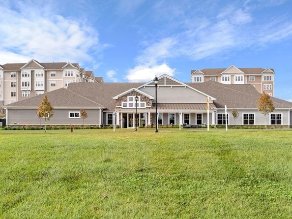 2 Codman Way 112, Westborough MA 01581