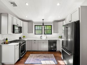 66 Cottage Rd, Newbury MA 01951