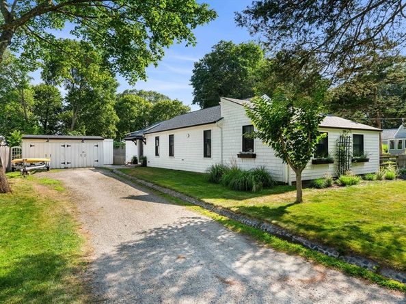 66 Cottage Rd, Newbury MA 01951