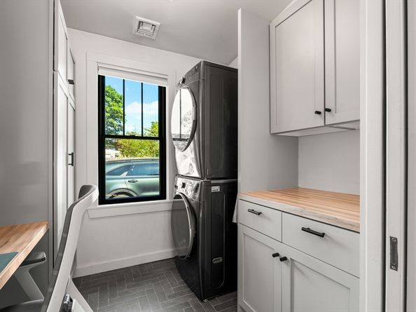 66 Cottage Rd, Newbury MA 01951