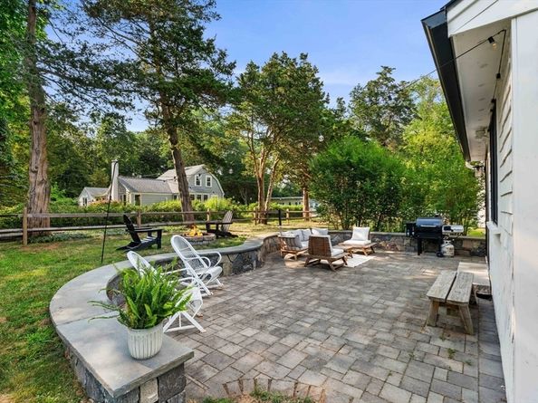 66 Cottage Rd, Newbury MA 01951