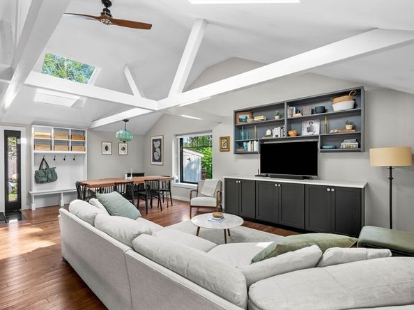 66 Cottage Rd, Newbury MA 01951