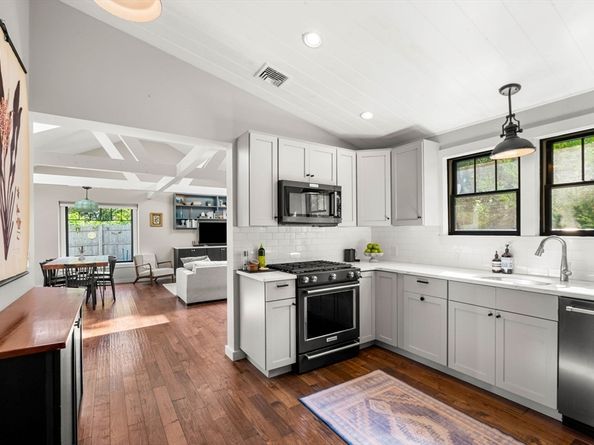 66 Cottage Rd, Newbury MA 01951