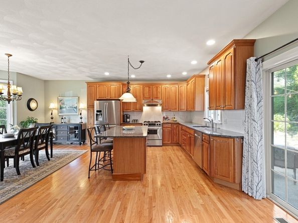 4 Cheever Ave, Saugus MA 01906