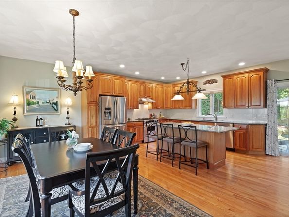 4 Cheever Ave, Saugus MA 01906
