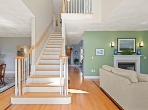 4 Cheever Ave, Saugus MA 01906