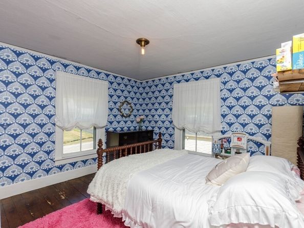 8 High Street, Ashburnham MA 01430