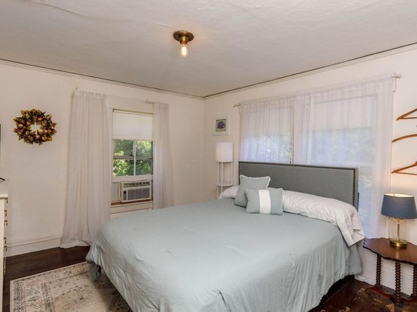 8 High Street, Ashburnham MA 01430