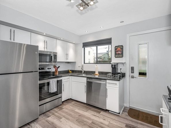 22 River St. 13, Hudson MA 01749
