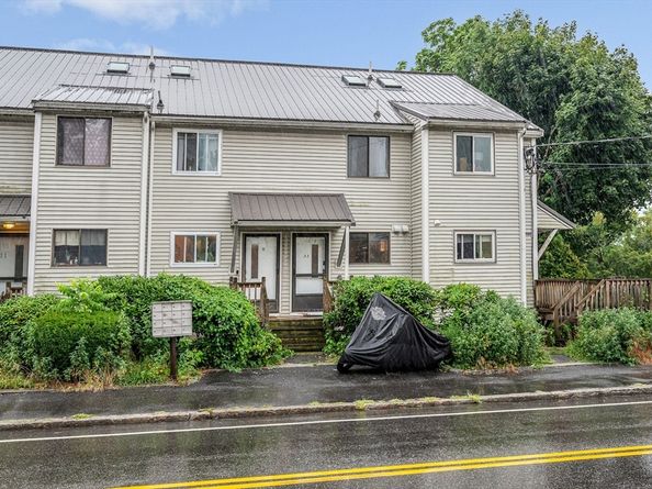 22 River St. 13, Hudson MA 01749