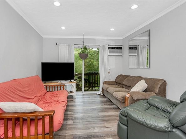 22 River St. 13, Hudson MA 01749
