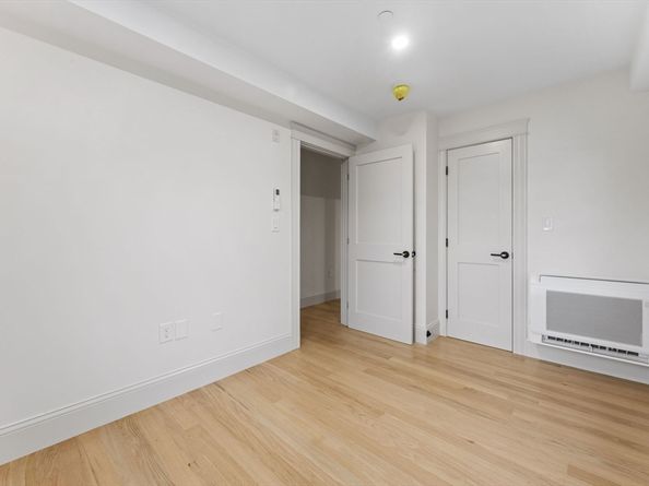 9 Swan St 1, Beverly MA 01915