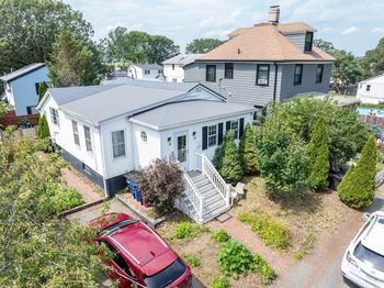 44 Woodland Rd