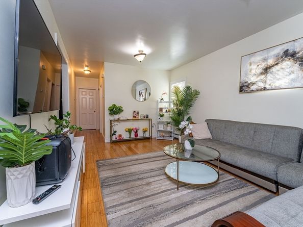16 Mohan St, Everett MA 02149