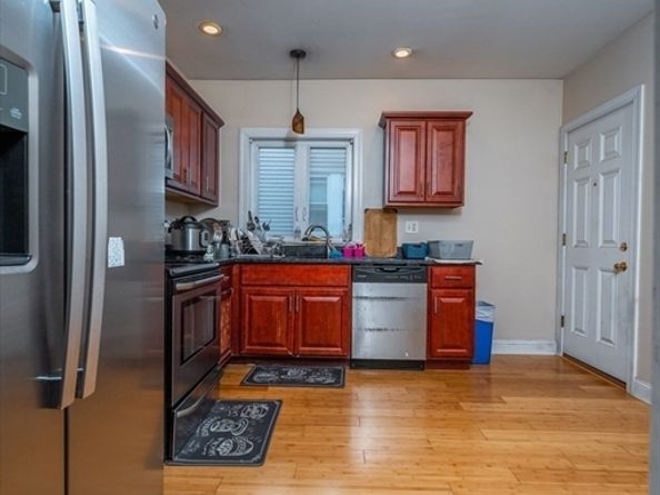16 Mohan St, Everett MA 02149