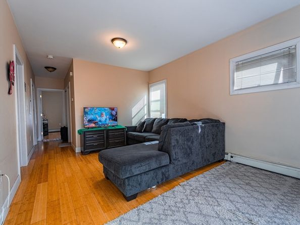 16 Mohan St, Everett MA 02149