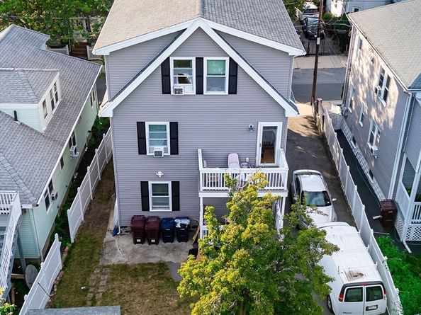 16 Mohan St, Everett MA 02149
