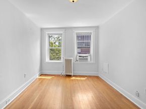 116 Riverway 14, Boston MA 02215