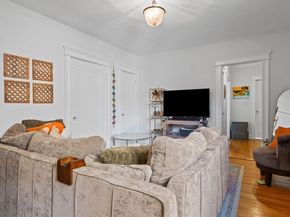 116 Riverway 14, Boston MA 02215