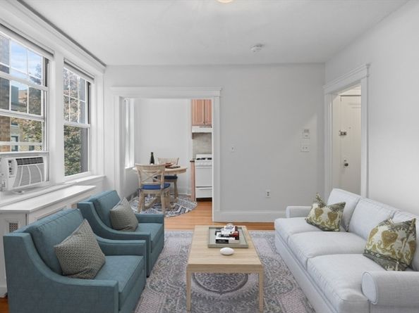 116 Riverway 14, Boston MA 02215