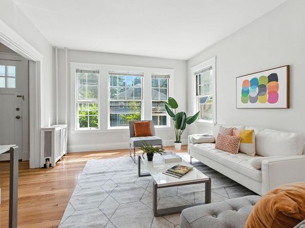 21 Upcrest Rd, Boston MA 02135