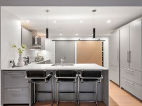 33 Sleeper St 404, Boston MA 02210