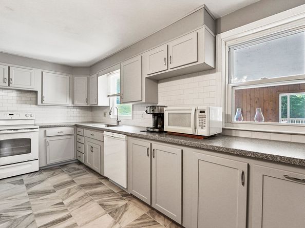 132 Winifred Avenue, Worcester MA 01602