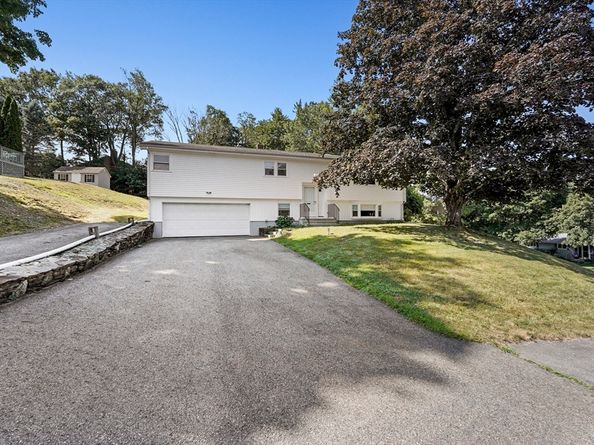 132 Winifred Avenue, Worcester MA 01602
