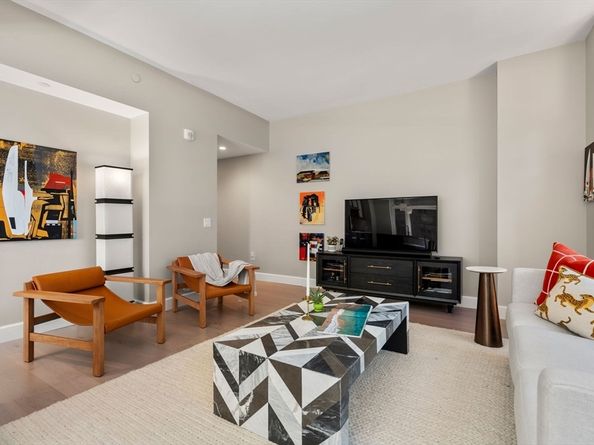 100 Lovejoy Wharf 11K, Boston MA 02114