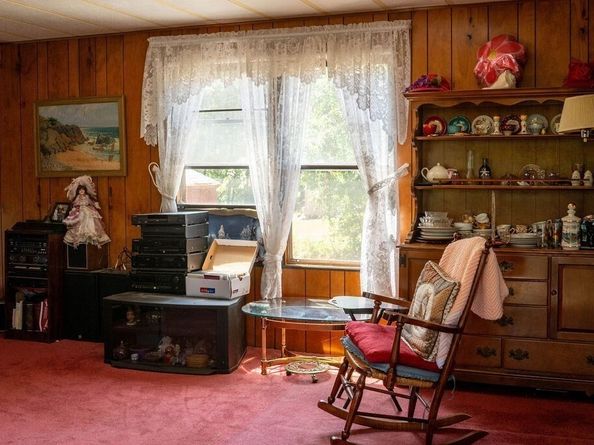11 Jeri Dr, Athol MA 01331