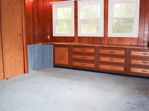 11 Jeri Dr, Athol MA 01331