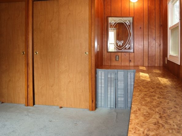 11 Jeri Dr, Athol MA 01331