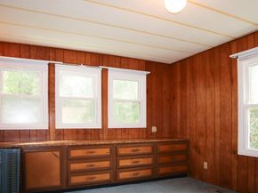 11 Jeri Dr, Athol MA 01331