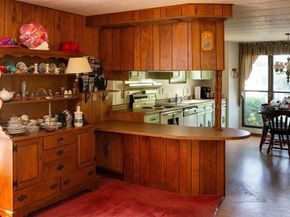 11 Jeri Dr, Athol MA 01331