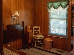 11 Jeri Dr, Athol MA 01331