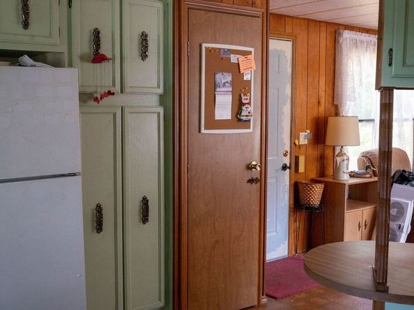 11 Jeri Dr, Athol MA 01331