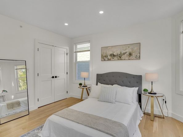 63 Oak St 3, Somerville MA 02143