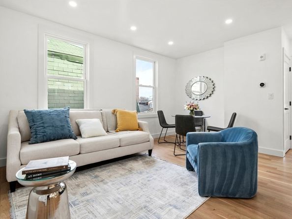 63 Oak St 3, Somerville MA 02143