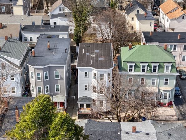 63 Oak St 3, Somerville MA 02143