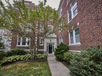 52 Babcock Street
