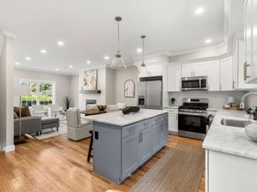 156 Chestnut St. 14, North Andover MA 01845