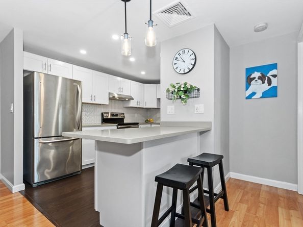 22 Ninth St 503, Medford MA 02155