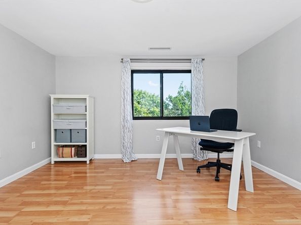 22 Ninth St 503, Medford MA 02155